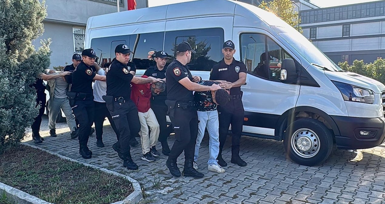 kocaeli merkezli 3 ilde suc orgutu operasyonu 7 tutuklama MxVgTqzb