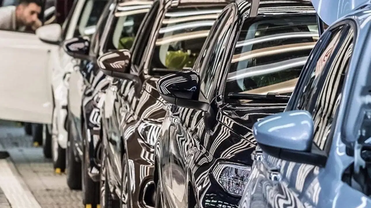 resmi gazetede yayimlandi 2 ay sonra devreye giriyor otomobil ithalatina yeni ek vergi Ex7u98GZ