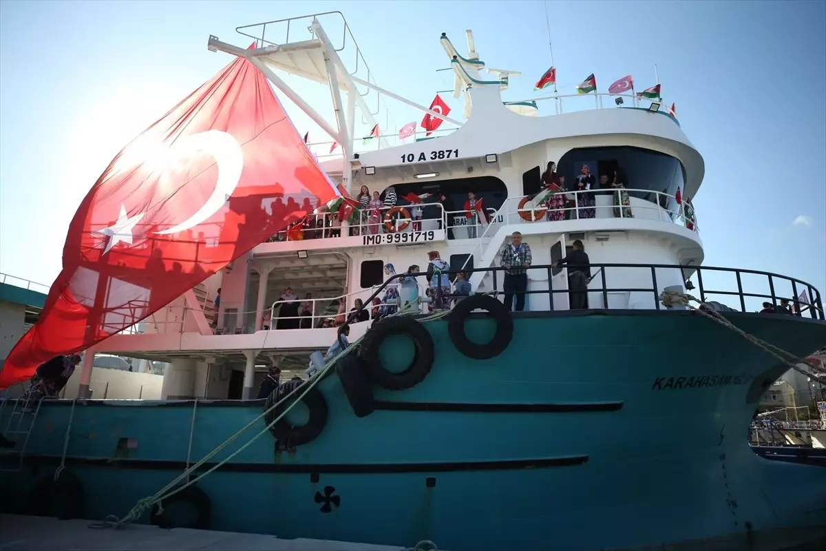 balikesirde denizciler filistin ve kuresel sumud filosuna destek icin marmaraya acildi DkhDKIbT