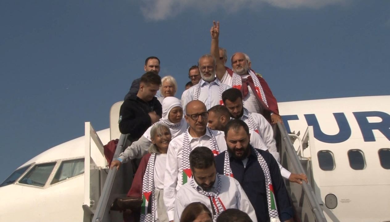 israilin alikoydugu 18i turk 94 aktivist turkiyeyegetirildi ubLGIzT8