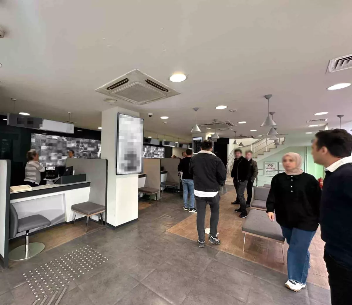 samsunda borclu esnaf bankayi soydu 8Q7tbD6V.jpg